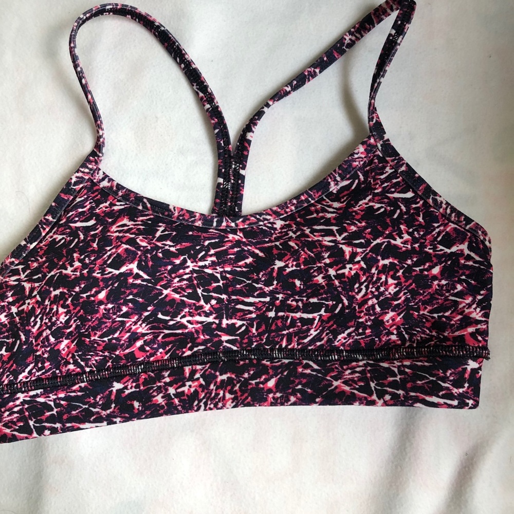 Lululemon sports bra